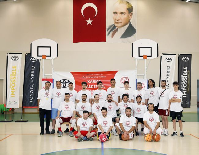 Toyota Sponsorluğundaki Özel Olimpiyatlar Türkiye Karma Basketbol Takımları İmkansıza Meydan Okuyor