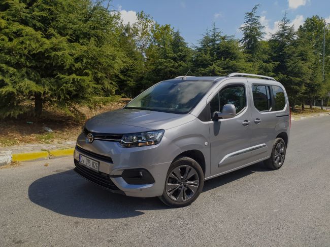 Hem Ticari Hem Özel Araç: Toyota Proace City