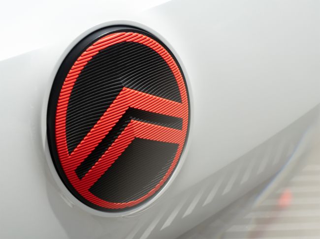 Yeni Citroen Marka Kimliği ve Logosu Tanıtıldı