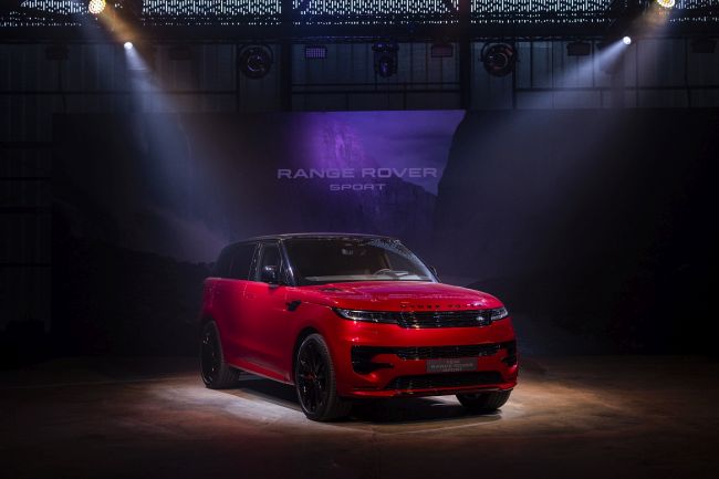 Yeni Range Rover Sport'un Üçüncü Nesli Çok Özel Bir Davetle Tanıtıldı