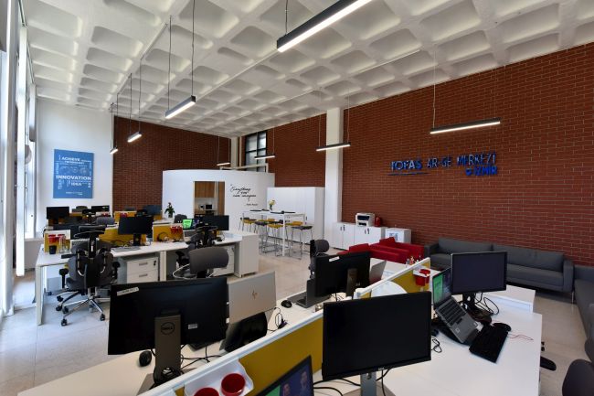 Tofaş Ar-Ge, Otomotiv Yazılımları Geliştirme Şubesi İzmir'de Faaliyete Başladı