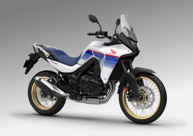 Honda’nın 3 yeni motosikleti Türkiye’de satışa sunuluyor