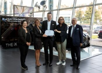 Borusan Otomotiv Grubu “İş'te Eşit Kadın Sertifikası” Alan İlk Otomotiv Şirketi Oldu