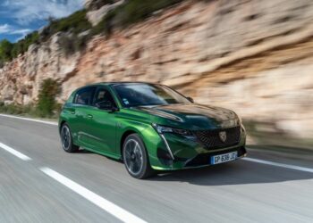 Göz Alıcı %100 Elektrikli Peugeot E-308 Türkiye'de Satışa Sunuldu!