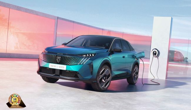 2024 Yılın Otomobili Finalisti: Yeni Peugeot E-3008