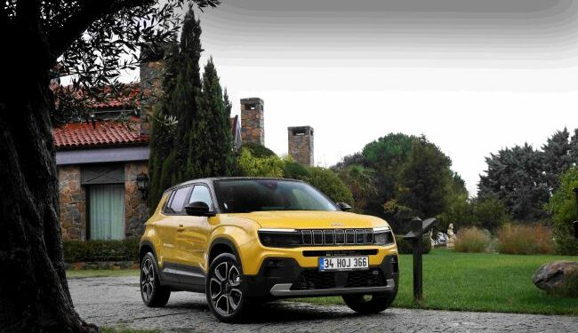 Jeep Avenger, Satışa Sunulduğu Ay Segmentinin En Çok Tercih Edilen Elektrikli Otomobili Oldu