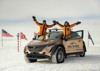 Kutuptan Kutba elektrikli araç seferi, Güney Kutbuna ulaştı