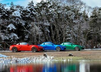 Alpine, markanın doğduğu Fransız Alplerinden esinlenen ve Uludağ’da gerçekleşen lansmanla tanıtıldı.