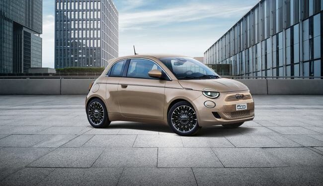 Fiat 500e Amerika’da İlk Ödülünü Aldı; “Yılın En Çevreci Otomobili” Seçildi