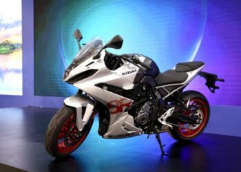 Hem Cadde Hem Pist Performans Motosikleti GSX-8R 539.000 TL’lik Fiyatıyla Ön Satışta