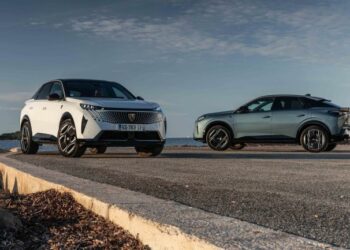 Yeni Peugeot E-3008'in Dinamik Fastback Tasarımı Ödüllendirildi!