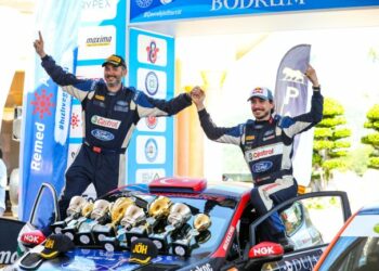 Castrol Ford Team Türkiye, Bodrum Rallisi’nde Zirvede: Ali Türkkan Liderliğe Yükseldi
