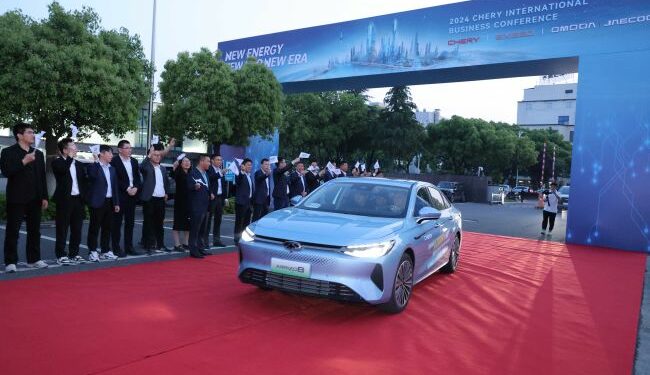 Chery ARRIZO 8 PHEV Dayanıklılığını 1214 Kilometrelik Uzun Yol Testiyle Kanıtladı!