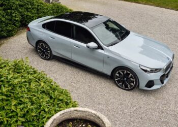 1.6 Litrelik Mild Hybrid Benzinli Motora Sahip Yeni BMW 520i Sedan Satışa Sunuldu