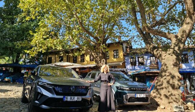 Koçaslanlar Motorlu Araçlar Cumalıkızık'ta İki Yeni Model Lansmanı Gerçekleştirdi