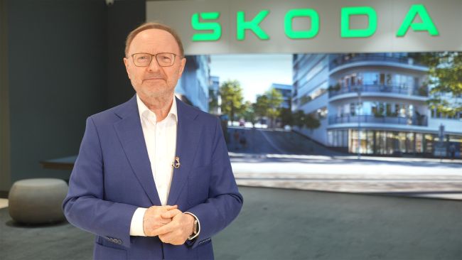Škoda’nın Yeni Tasarım Dilinin İlk Örneği Tamamen Elektrikli Elroq Tanıtıldı