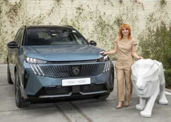 Peugeot Yeni PEUGEOT 5008 ve E-5008'i Türkiye'de Satışa Sundu