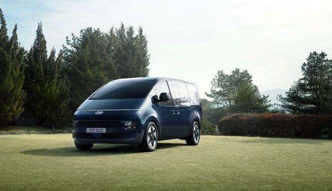 Hyundai’den Yeni Bir MPV Hamlesi: 225 Beygirlik STARIA Hibrit