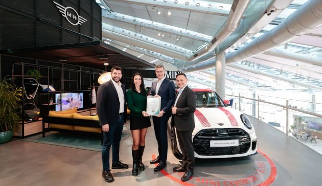 MINI Cooper, WWCOTY Jürisi Tarafından “En İyi Şehir Otomobili" Seçildi