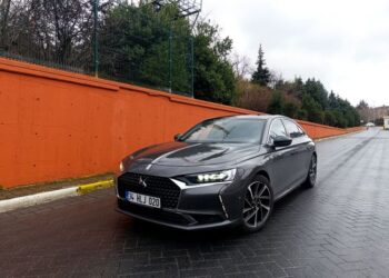 DS 9 E-TENSE Plug-in Hybrid Test ve İzlenimi: Zarafet, Konfor ve Hibrit Gücün Muhteşem Uyumu