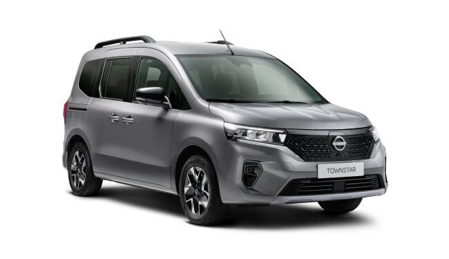 Yeni Nissan Townstar, elektrikli ve benzinli seçenekleriyle Türkiye pazarında