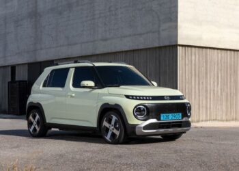 Dünyada Yılın Elektrikli Otomobili seçilen Hyundai INSTER, Mayıs ayında Türkiye'de satışa sunuluyor.