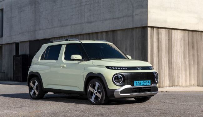 Dünyada Yılın Elektrikli Otomobili seçilen Hyundai INSTER, Mayıs ayında Türkiye'de satışa sunuluyor.