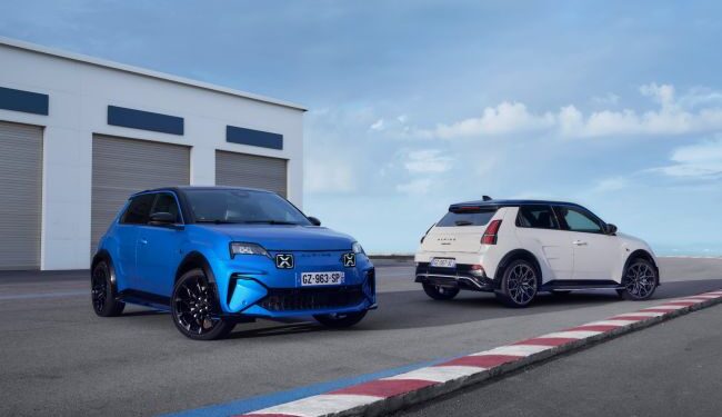 2025 yılında Avrupa’da Yılın Otomobili seçilen Alpine A290, Türkiye’de satışa sunuldu