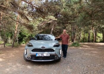 Toyota Yaris Cross Hybrid Passion X-Pack: Güçlü, Ekonomik ve Konforlu SUV