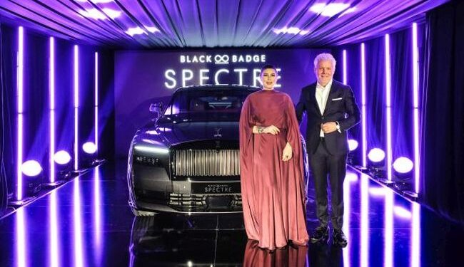 Tarihinin en güçlü Rolls-Royce’u Black Badge Spectre Türkiye sahnesinde