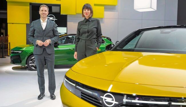 Opel, Yenilikçi Ürün Gamıyla Brüksel Otomobil Fuarı’nın Odağı Oldu!