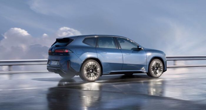 Yeni BMW iX3 50 xDrive Türkiye’de Ön Talebe Açıldı