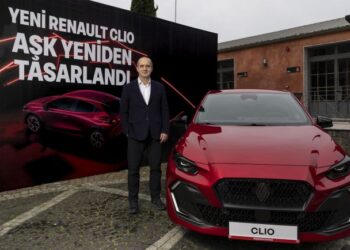 Türkiye'nin En Çok Satan Otomobili Clio, Yeni Nesliyle Renault Showromlarında Yerini Aldı