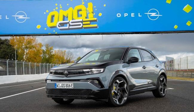 Yeni Opel Mokka GSE Sportif Ruhu ve Elektrikli Performansıyla Yollara Çıkıyor!